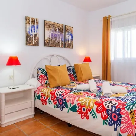 Casa Jilguero * Нерха